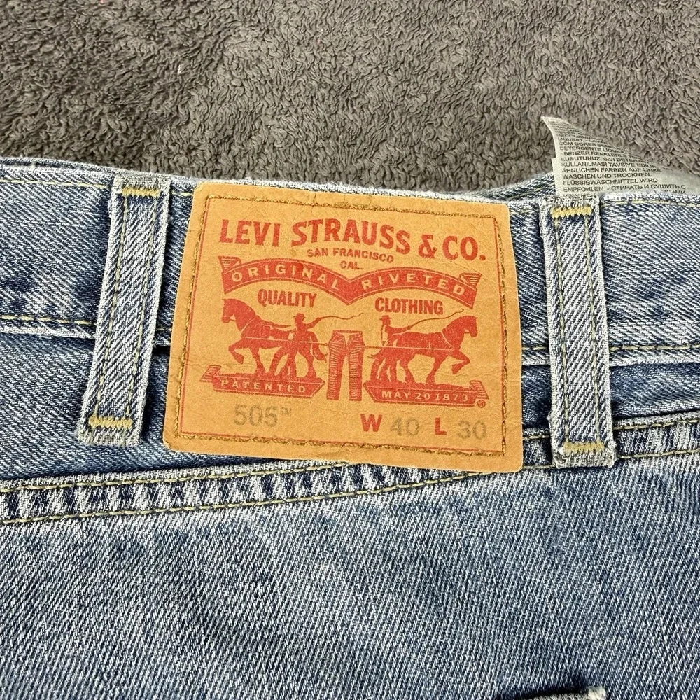 Levis 505 Jeans Mens 40 X 30 Blue Lite Straight Leg Regular Fit Denim Pants